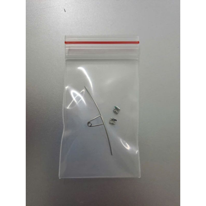 Loop đóng khoảng răng cửa tặng 2 mắc cài niềng răng - Giá sỉ