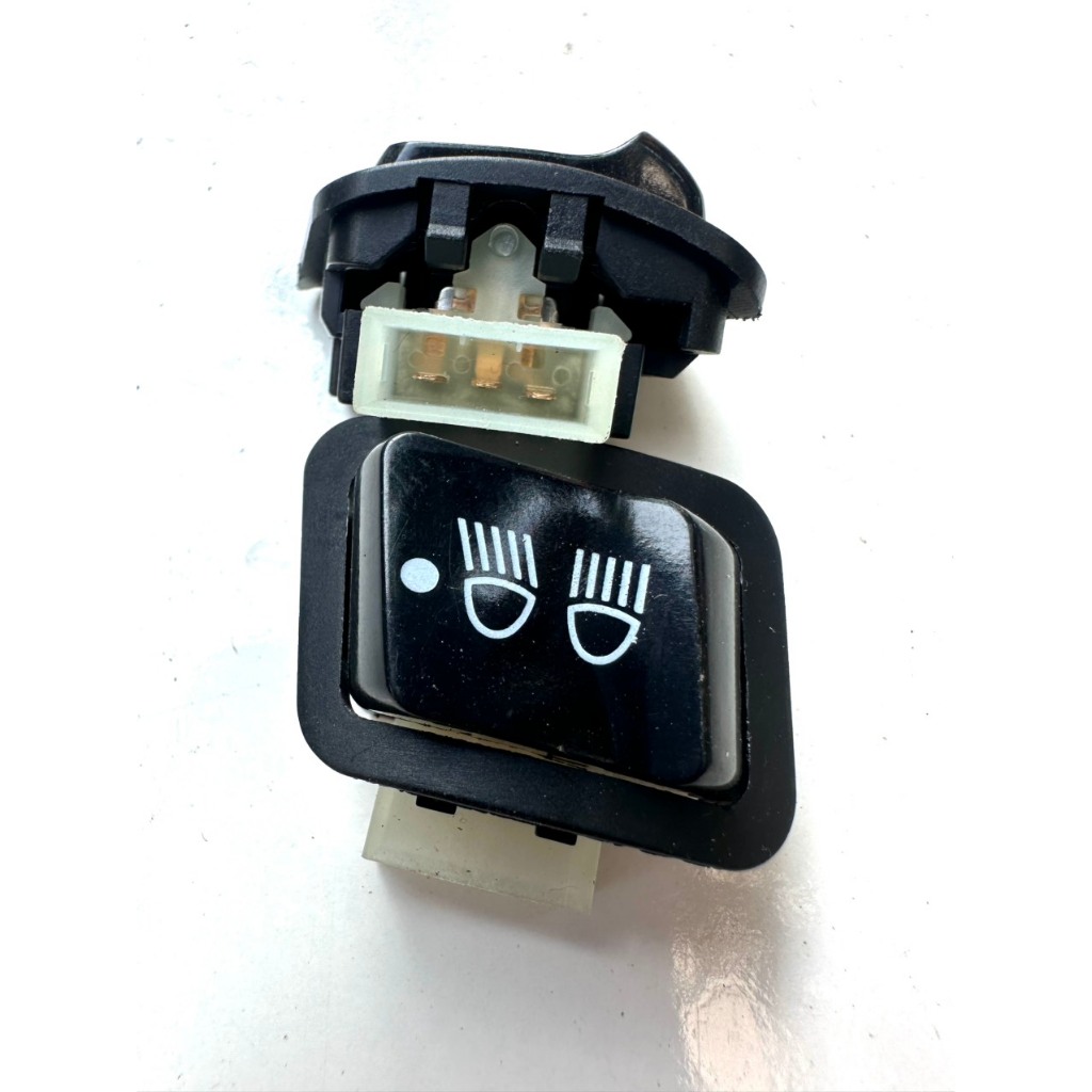 Công Tắc 3 Chế Độ,Công Tắc Tắt Đèn Xe Wave Đời Mới