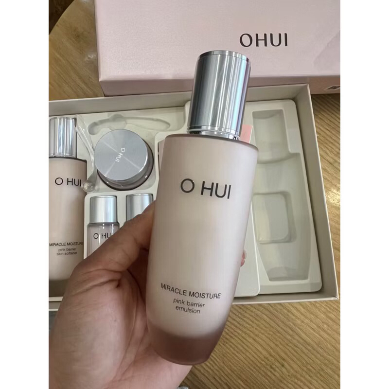 [Mẫu mới]Sữa dưỡng Ohui Hồng Miracle Moisture 130ml tách set
