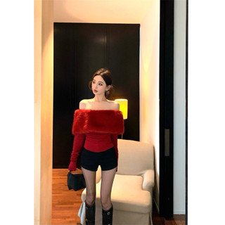  thelei áo len thun trễ vai dài tay ôm body đỏ trắng lệch vai lông cổ sexy co giãn 