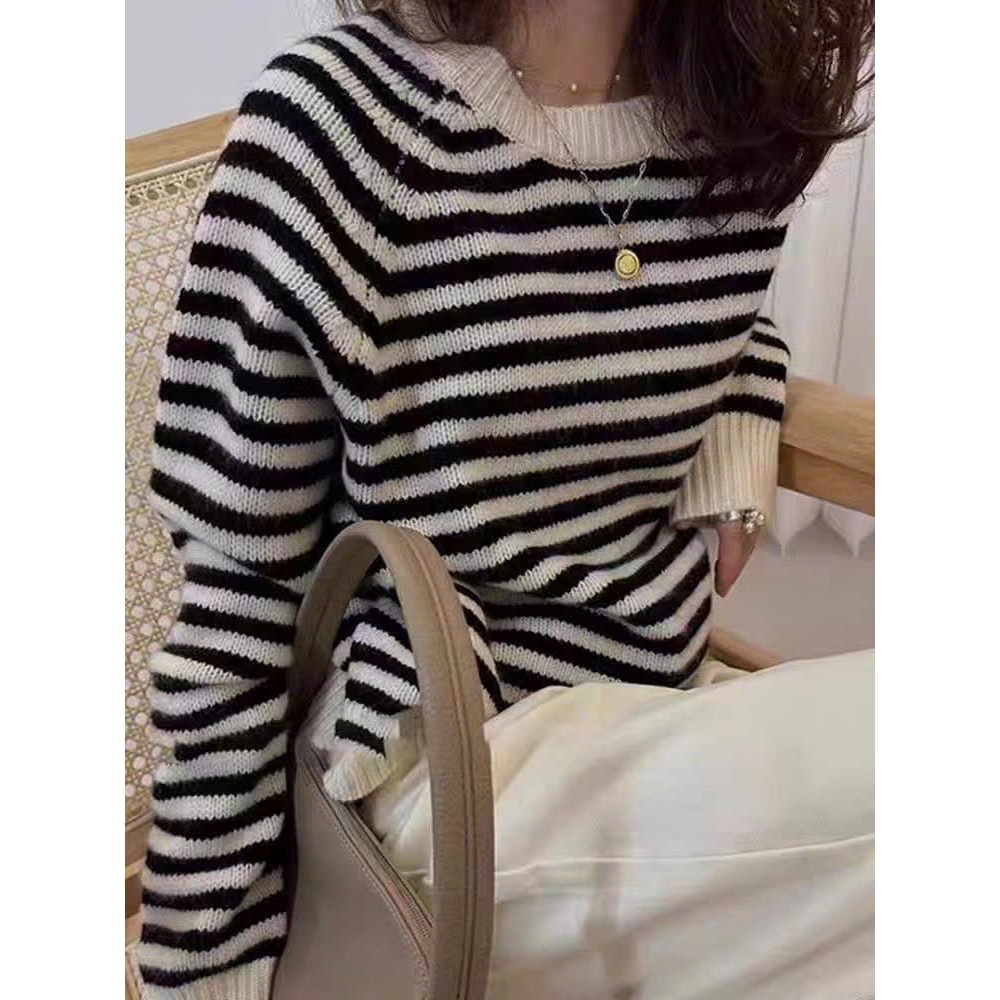 Áo dài tay nữ Kimi Sweater chất len lông thỏ mềm mại ấm áp, Áo Sweater nữ sọc hồng trẻ trung thời trang HEBE | BigBuy360 - bigbuy360.vn