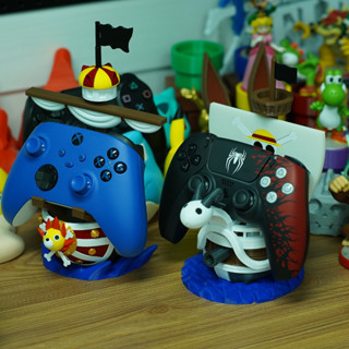 Đế tay cầm cho máy chơi game XBOX/PS5/Switch One Piece nhựa 3D