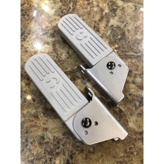 Gác Chân Trước Trắng Bạc Dùng Xe Đạp Điện Yadea, Moka, TTFair, Newbeer, G5, Lixi, Anni, Maoly..v..v