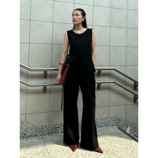 DOHO- CHEN SET thiết kế tối giản kết hợp chi tiết đan xen phong cách