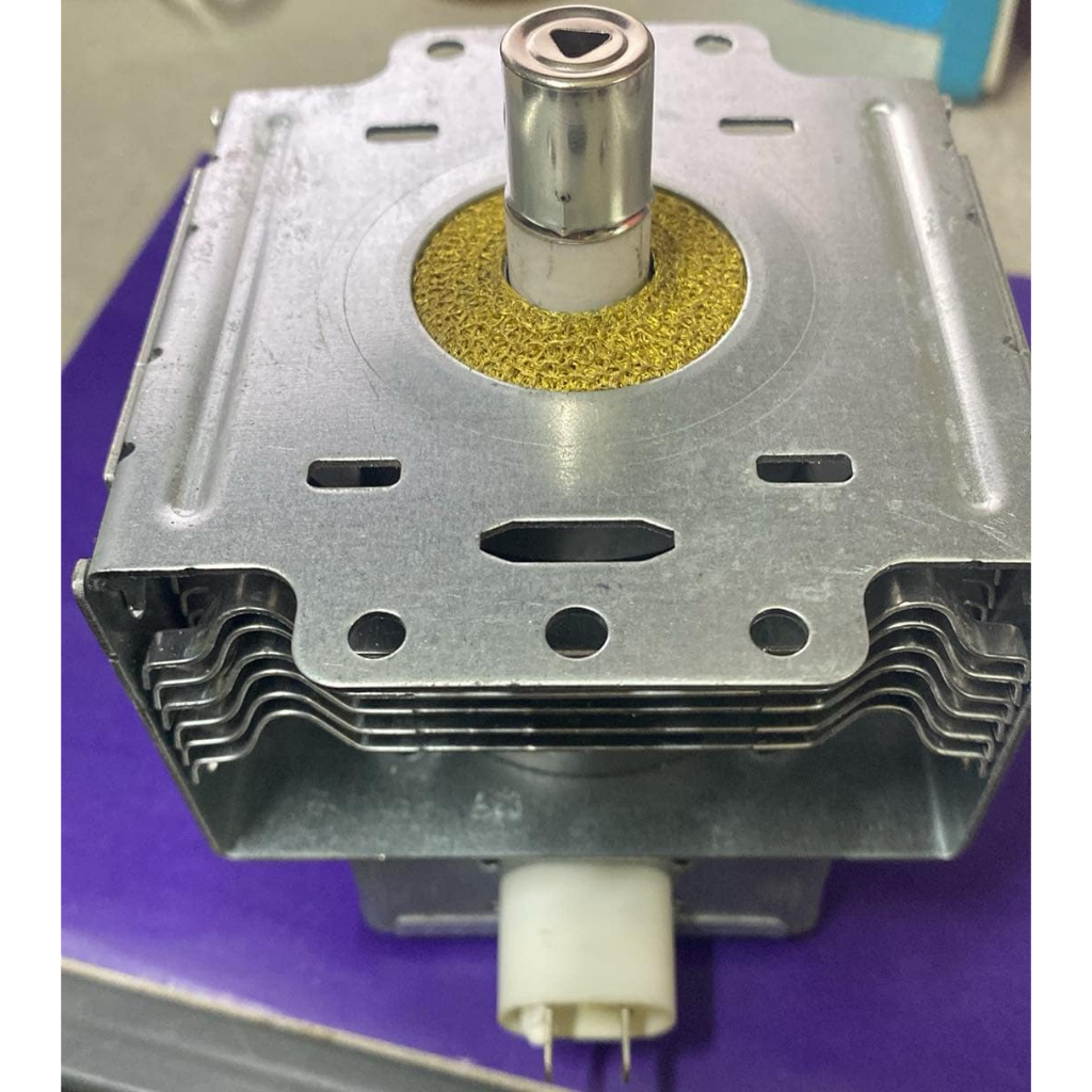 CỦ LVS LIỀN TAI CÙNG HƯỚNG INVENTER