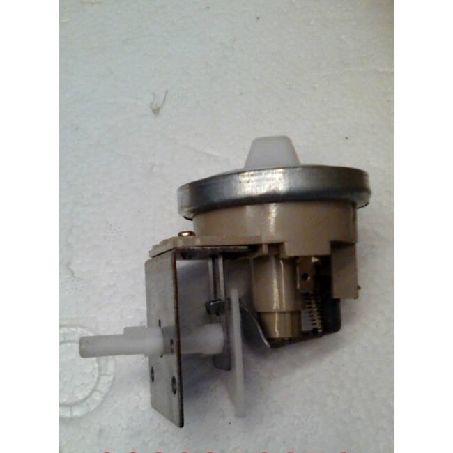 Van phao áp lực cơ máy giặt