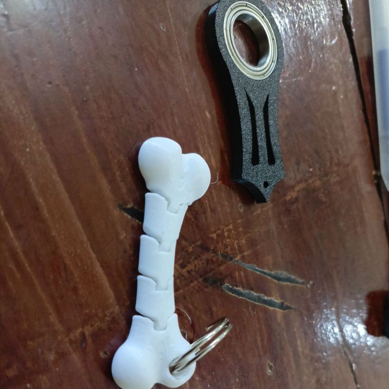 Combo keyrambit in 3D gồm keyrambit S2 và 1 xương in 3D