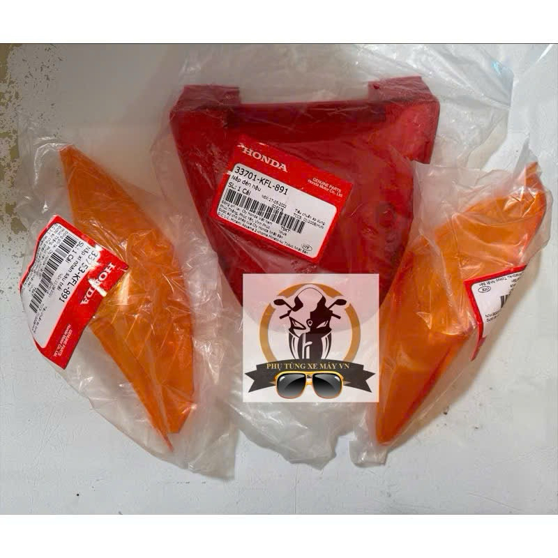 Bộ chụp đèn hậu ( mica chụp đèn sau, đèn lái, chụp xi nhan sau) Future 1 zin hãng a Honda Việt Nam