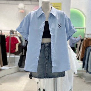 [HÀNG MỚI BÁN CHẠY] Áo sơ mi ngắn tay vạt bầu thêu trái tim đôi HAVANA AO283