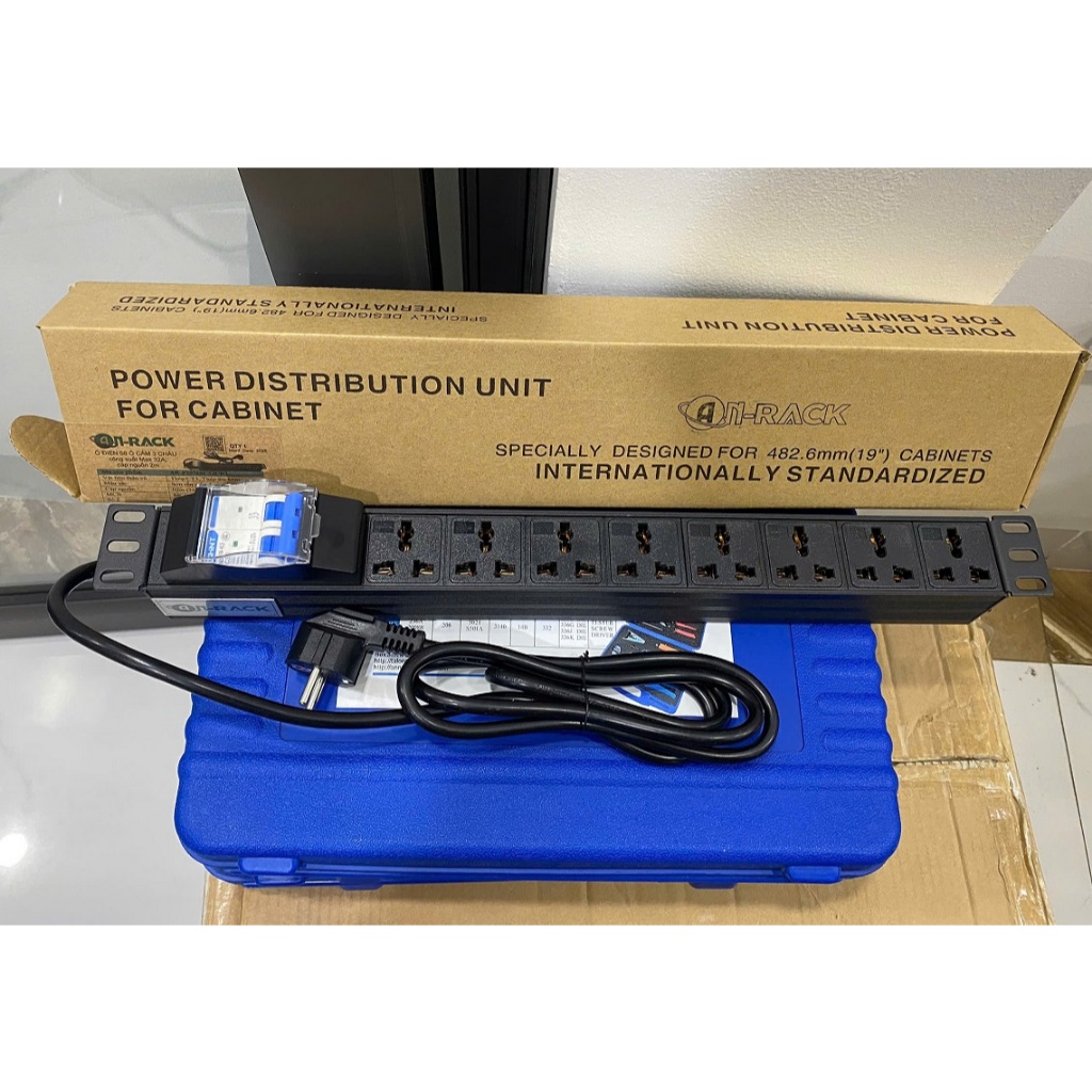 Thanh nguồn PDU 6-8-12 chuyên dụng dùng cho tủ Rack kèm dây cáp 2M aptomat hãng Anrack