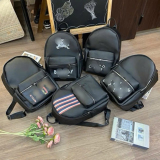 Balo đi học nam nữ vải bóng đen in hoạ tiết ngôi sao chữ trắng kiểu dáng đơn giản basic BL30P