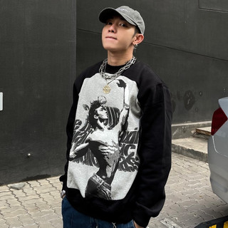 SPOTLIGHT SWEAT SHIRT