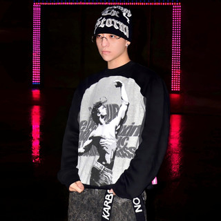 SPOTLIGHT SWEAT SHIRT