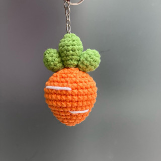 [Ảnh thật] Móc khoá cà rốt bằng len handmade