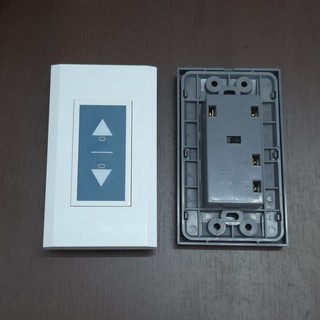 CÔNG TẮC CỬA CUỐN LẮP ÂM TƯỜNG (3 CHẾ ĐỘ LÊN -DỪNG - XUỐNG )