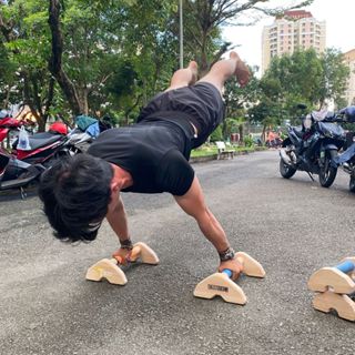 Dụng cụ hít đất NT300 (Hộp 2 cái) - Bộ chống đẩy hít đất gỗ tại nhà chịu lực nặng 200kg push up stand parallettes