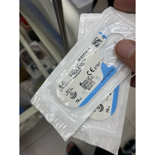Chỉ khâu phẫu thuật Prolene 6.0 hoặc chỉ optilene 6.0(giá 01 sợi)