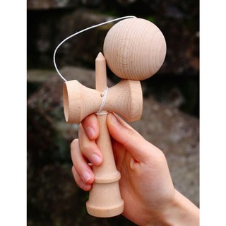 Kendama basic gỗ tự nhiên, đồ chơi tung hứng Nobita, trò chơi truyền thống Nhật Bản