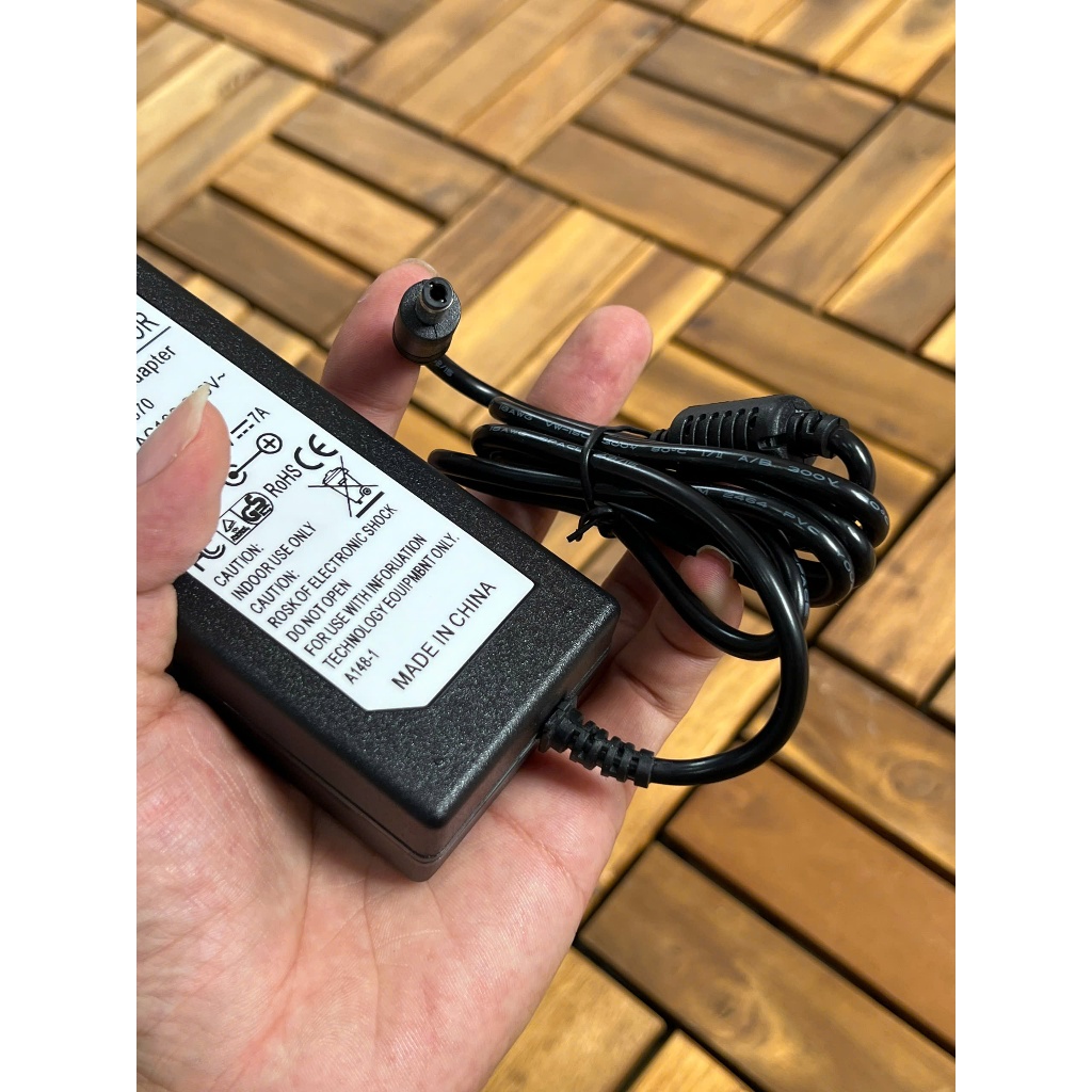 Sạc pin Loa JBL Onbeat Air Awake On Tour On Stage-Iv