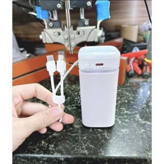 box sạc dự phòng 4 cell 21700 sạc nhanh 22.5w tích hợp cáp sạc. có led và quai sách