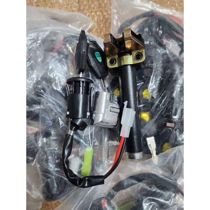 bộ ổ khóa 3 chi tiết xe điện 133m, 133s và khóa lẻ