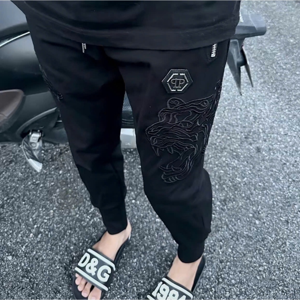 Quần Jogger Nam Thêu Hổ 2 Bên Chất Vải Umin Co Dãn Quần Nỉ Nam Nữ quần philipp plein qp Thêu Hổ chất vải umin Thao