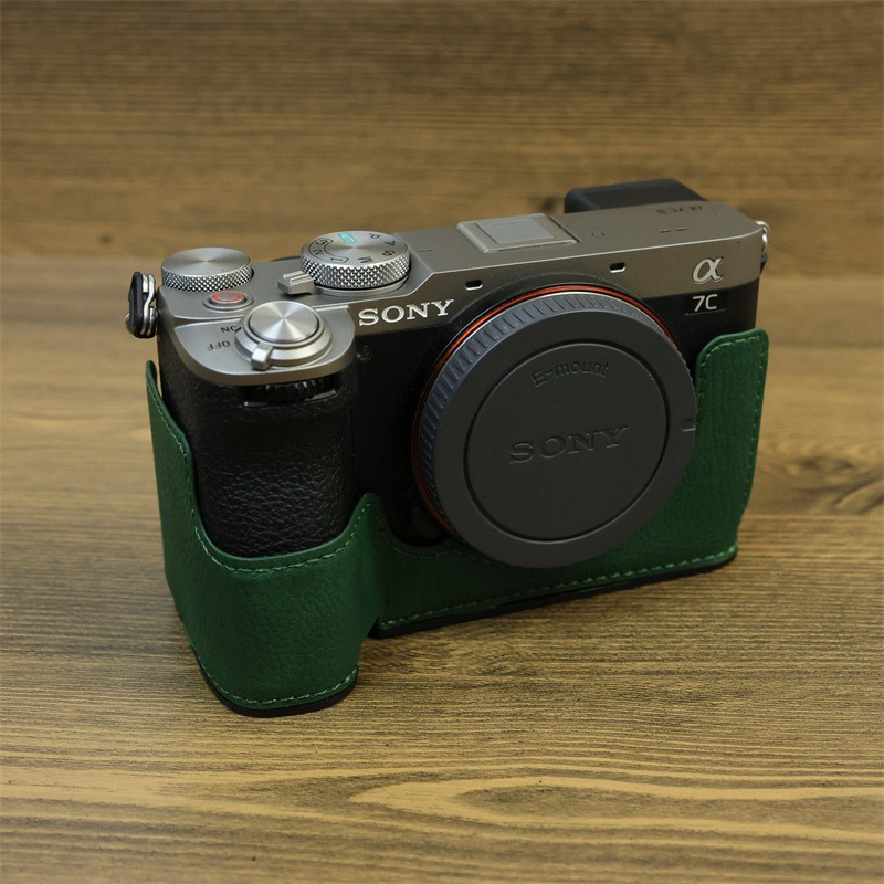 Bao da halfcase Sony A7C2 - mẫu mới