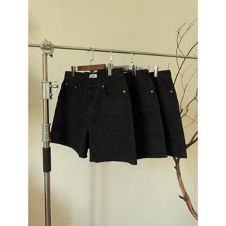 SIAM - QUẦN SHORT JEAN ĐEN FORM NGẮN