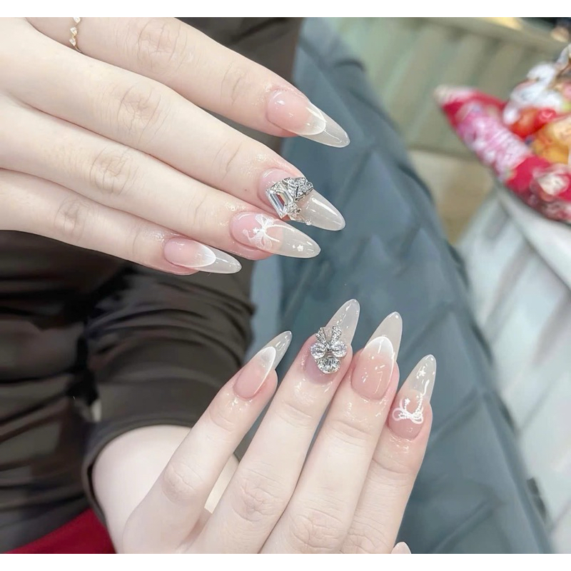 Nailbox thiết kế móng úp + keo dũa