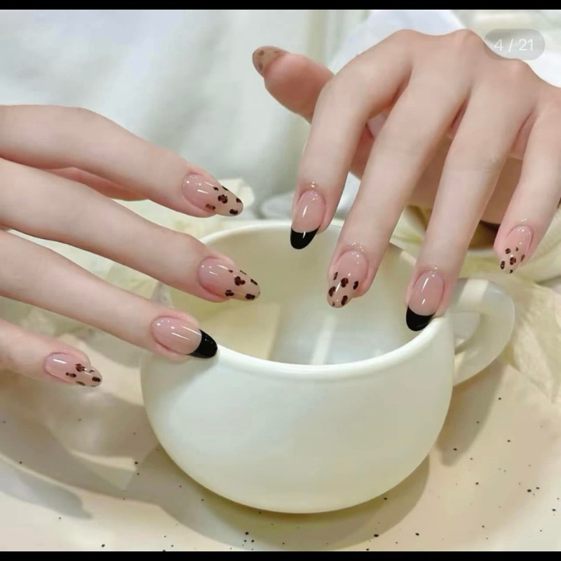 nailbox móng úp
