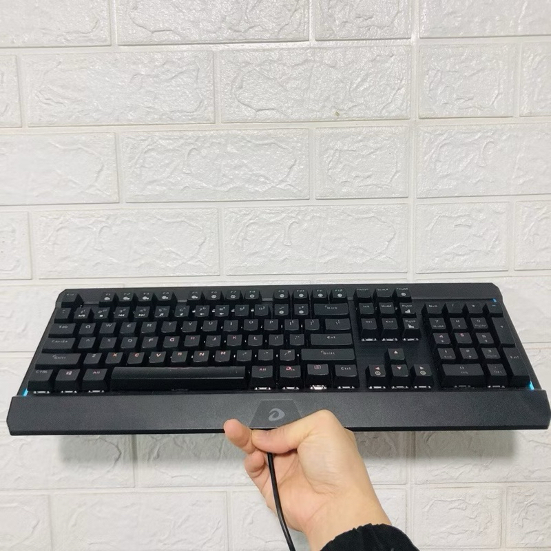 Bàn phím cơ Gaming DAREU EK169 104KEY (MULTI LED, Blue/ Brown/ Red D switch) Đã Qua Sử Dụng