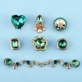 JIBBITZ CROCS, STICKER GẮN DÉP, CHARM CROCS CAO CẤP BẰNG HỢP KIM, KIM LOẠI gắn DÉP CROCS, CROSS, DÉP SỤC, dép Cá SẤU