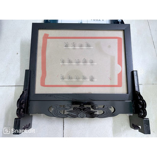 Khung hình và chân khung để bàn thờ (theo chieu ngang)