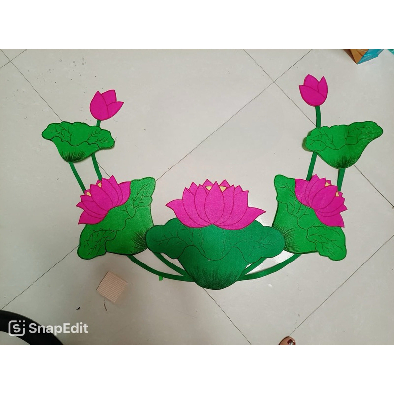 Sen trang trí ảnh Bác, trang trí lớp học