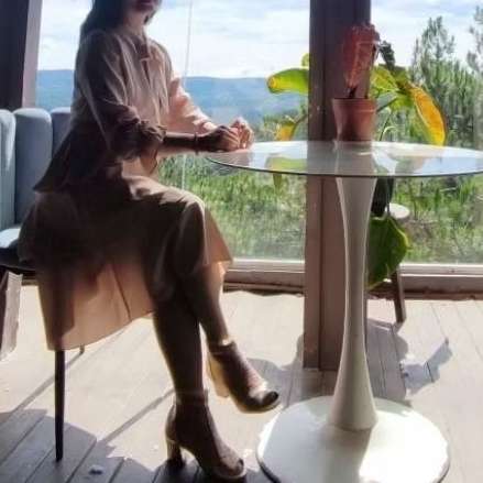 ĐẦM CỔ NƠ TIỂU THƯ
