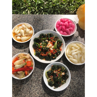 KIỆU CỦ HUẾ NGÂM CHUA NGỌT