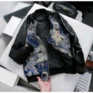 Áo Khoác Bomber Nam Nữ Moschino Vải Bò Dệt Hoạ Tiết Gấu Bông Lót Gió 2 Lớp Bo Chun Dày Dặn Cao Cấp Hot Trend Nam Nữ