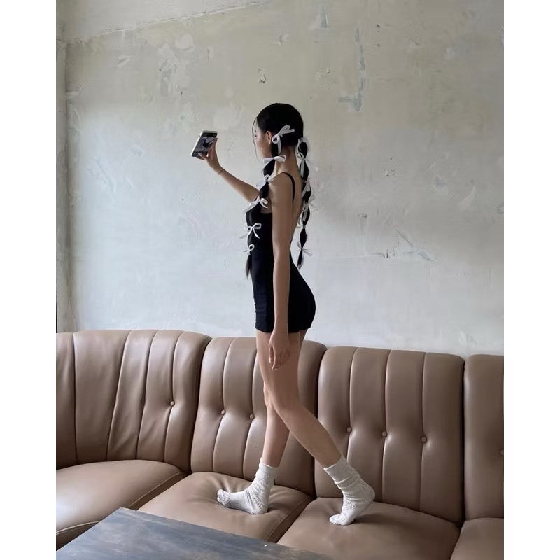 [ĐỒ BƠI CAO CẤP] Bikini, áo bơi liền mảnh khoét lưng chữ V FORM SHORT màu đen sành điệu | BigBuy360 - bigbuy360.vn