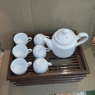 Bộ ấm chén sứ trắng dáng trụ Bát Tràng