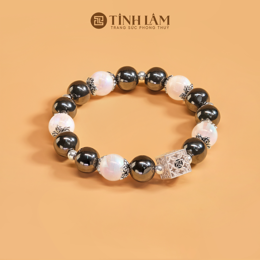 TINH LÂM Vòng Tay Moonstone Mix Hematite 10 Li - Charm Bạc Vuông Vân Mây