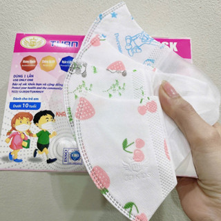 Hộp 50 Chiếc Khẩu Trang 3D Kid Cho Bé Từ 1- 5 Tuổi