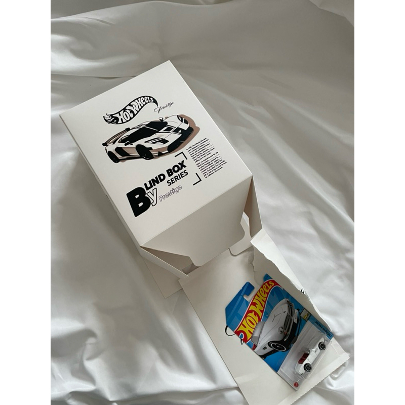 Hộp mù Hot Wheels | HW blind box series by Prestige