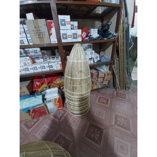 đèn nơm tre