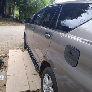 Ốp nắp bình xăng  Toyota Innova 2017-2022