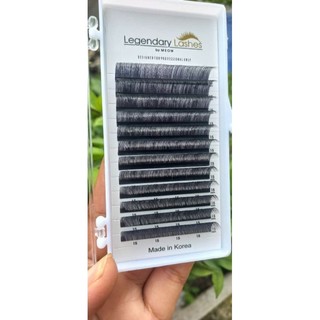 Mi khay 0.07 diamond và legendary lash đủ độ cong và dày và dài .