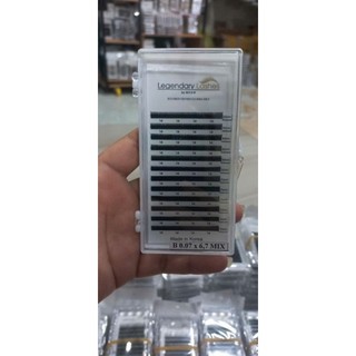 Mi khay 0.07 diamond và legendary lash đủ độ cong và dày và dài .