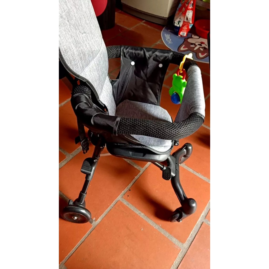 Xe Đẩy Gấp Gọn Cho Bé Ngả Ngồi 2 Chế Độ Có Đảo Chiều 520 SMTDA122