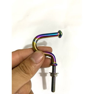 Móc titan gắn xe máy