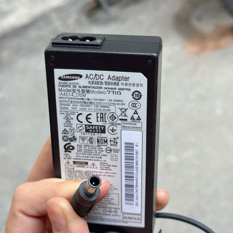 :Adapter nguồn Samsung 14V 3.22A 45W