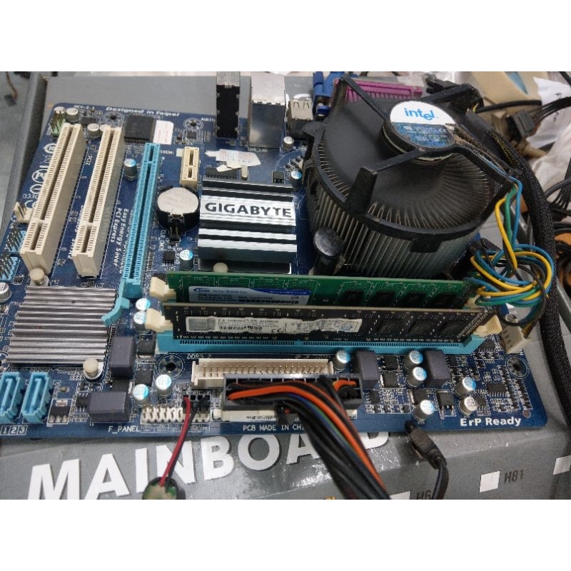 Combo main Giga G41+cpu+4Gb ram(main lỗi)